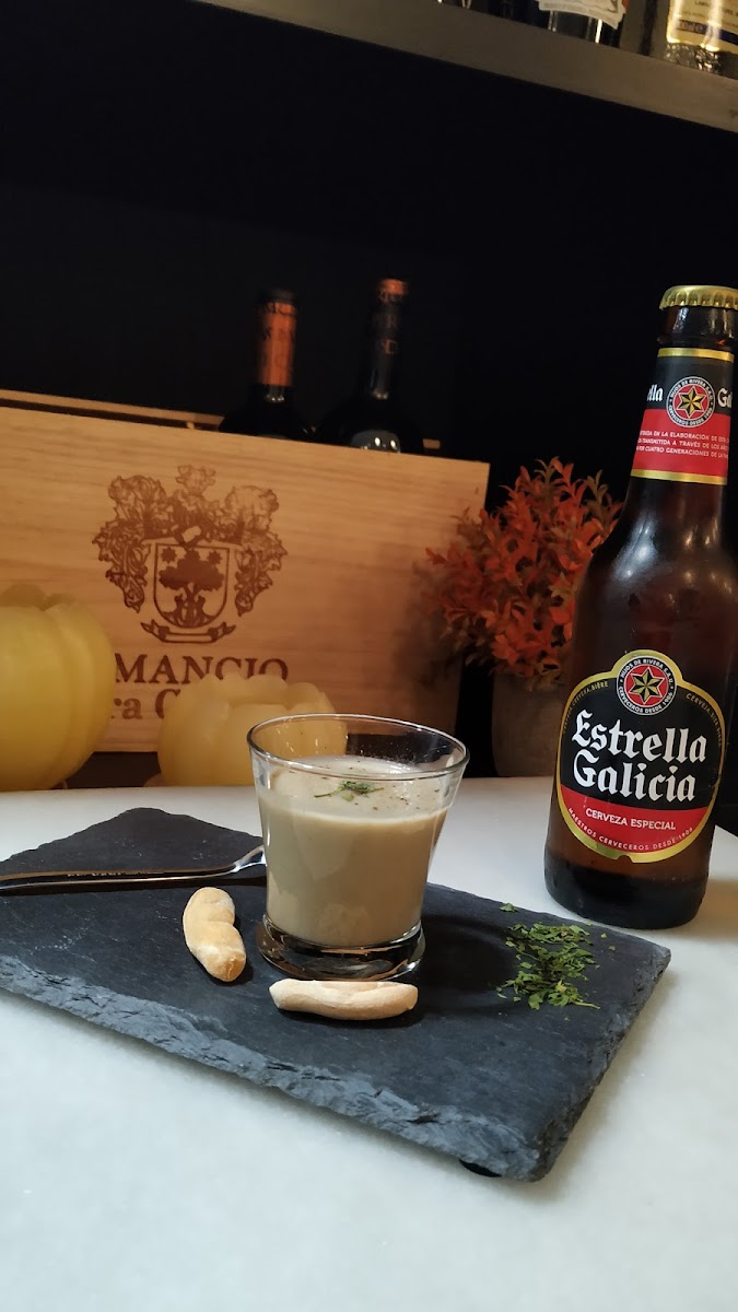 Tintos Y Rubias Gastrobar Photos 2